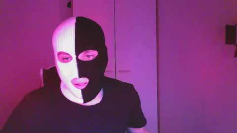 Snapshot of harvey6dent6 chatting on March 27, 2026, 2:28 am Two-Face online show from March 27, 2026, 2:28 am