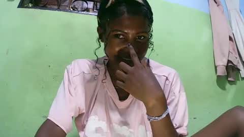 hasleyinah online show from February 17, 2026, 11:00 pm