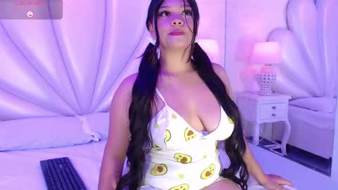 Snapshot of hatsajones chatting on September 26, 2025, 4:05 am hatsajones online show from September 26, 2025, 4:05 am