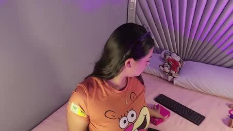hatsajones online show from May 10, 2026, 4:17 am