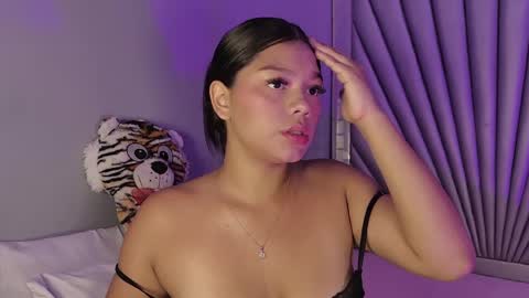 hatsajones online show from May 27, 2026, 4:31 am