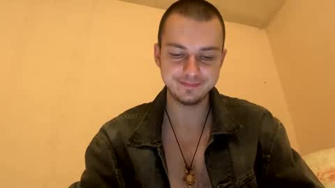 dee online show from December 4, 2024, 1:25 am