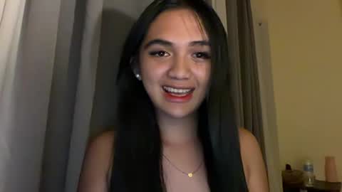 Snapshot of hawadiha chatting on July 6, 2026, 12:24 pm LIX online show from July 6, 2026, 12:24 pm