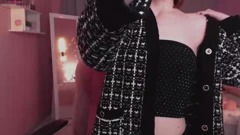 Mia online show from January 10, 2026, 1:07 am