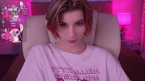 haylaamber online show from February 18, 2025, 7:10 am