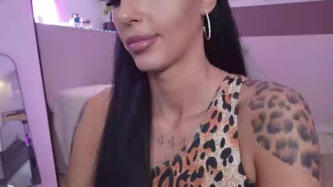 Hayley online show from February 10, 2026, 10:36 pm