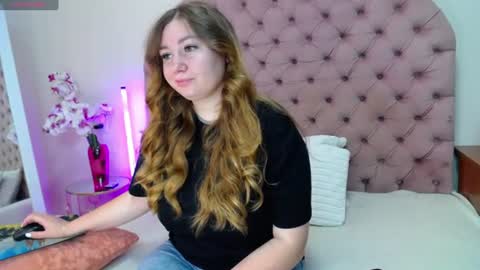 Snapshot of hazel_agata chatting on August 3, 2026, 6:01 am Agata online show from August 3, 2026, 6:01 am