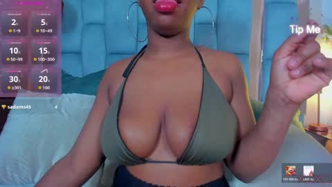 Snapshot of hazel_lanee chatting on May 22, 2026, 6:31 am hazel_lanee online show from May 22, 2026, 6:31 am