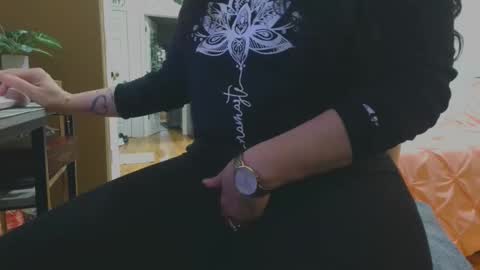 Snapshot of hazel_lyn222 chatting on March 3, 2026, 5:30 pm Hazel online show from March 3, 2026, 5:30 pm