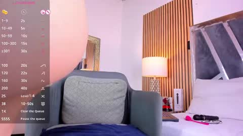 Snapshot of hazel_ross_tcw chatting on December 19, 2024, 1:29 pm Hazel online show from December 19, 2024, 1:29 pm