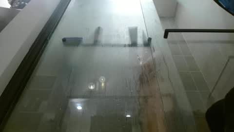 Hazel online show from October 18, 2025, 2:14 am