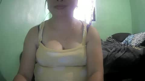 hazeldhane online show from October 12, 2025, 3:49 am