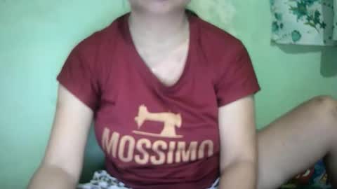 Snapshot of hazeldhane chatting on May 20, 2026, 9:21 pm hazeldhane online show from May 20, 2026, 9:21 pm