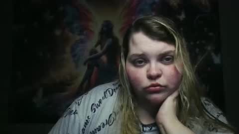 Hazeleyez97 online show from January 6, 2026, 6:06 am