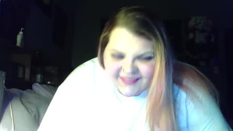 Hazeleyez97 online show from April 12, 2026, 6:29 am