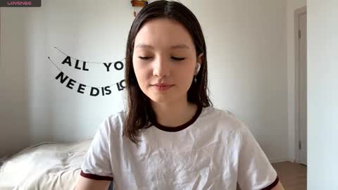 Kira online show from May 7, 2026, 10:09 am