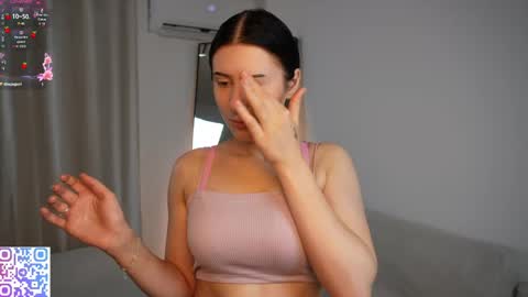 hazelhayees online show from March 7, 2026, 2:14 pm