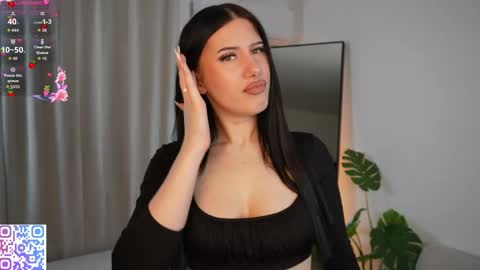 hazelhayees online show from March 14, 2026, 11:04 am