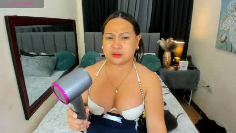 HAZEL MADONNA online show from March 27, 2026, 10:04 am