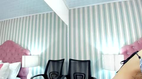 HazelMoret online show from February 26, 2025, 11:52 am