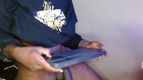 Snapshot of hazlan_420 chatting on September 22, 2025, 11:01 am hazlan_420 online show from September 22, 2025, 11:01 am