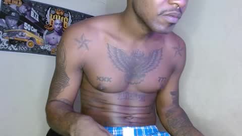 hazlan_420 online show from October 3, 2025, 11:57 pm