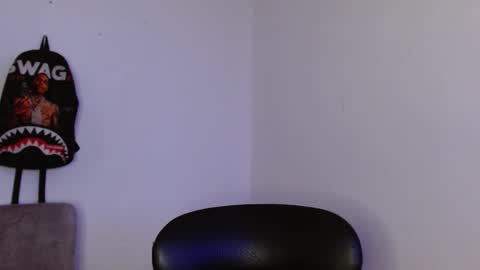 Snapshot of hazlan_420 chatting on November 10, 2025, 5:01 pm hazlan_420 online show from November 10, 2025, 5:01 pm