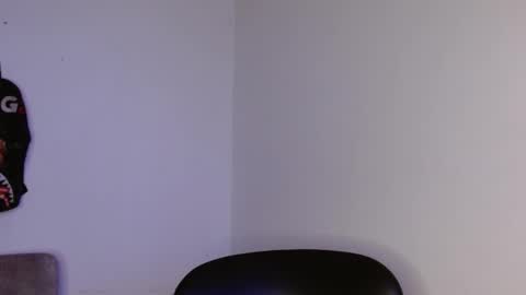 Snapshot of hazlan_420 chatting on December 23, 2025, 7:17 am hazlan_420 online show from December 23, 2025, 7:17 am