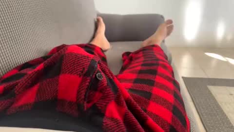 Snapshot of hazzhec chatting on November 14, 2025, 12:37 pm HazzHec online show from November 14, 2025, 12:37 pm