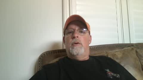 Hdeuce22 online show from September 19, 2025, 1:56 pm