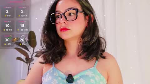 Snapshot of hearmymoans_18 chatting on November 30, 2025, 7:18 pm hearmymoans_18 online show from November 30, 2025, 7:18 pm