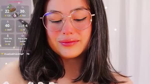 Snapshot of hearmymoans_18 chatting on December 4, 2025, 1:42 pm hearmymoans_18 online show from December 4, 2025, 1:42 pm