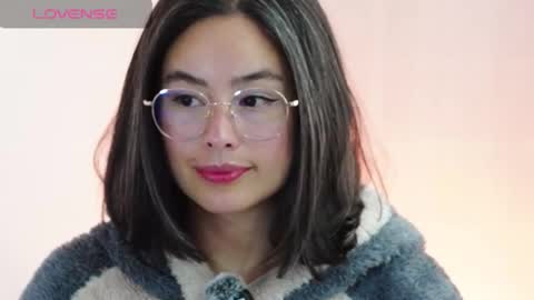 Snapshot of hearmymoans_18 chatting on February 5, 2026, 9:41 pm hearmymoans_18 online show from February 5, 2026, 9:41 pm