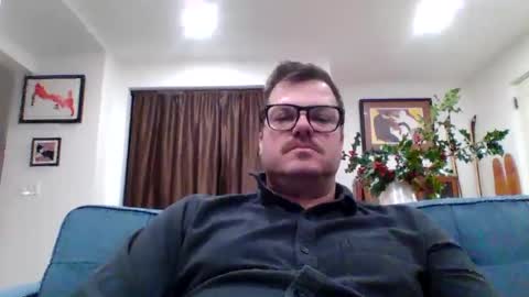 Snapshot of heartofadog604 chatting on December 17, 2024, 1:39 am MT online show from December 17, 2024, 1:39 am