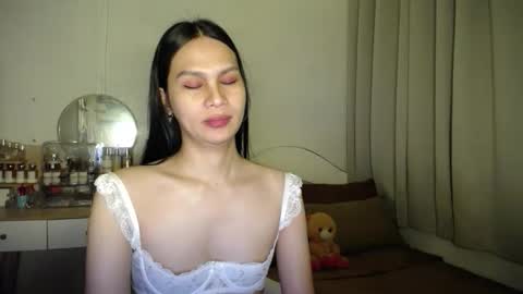 Snapshot of heather_bbyy chatting on November 22, 2025, 8:19 pm heather_bbyy online show from November 22, 2025, 8:19 pm