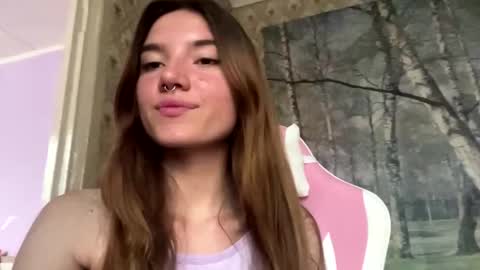 Lili online show from May 2, 2026, 7:02 am