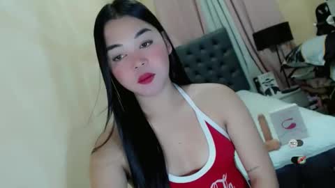 Snapshot of heatmusex_ chatting on May 4, 2026, 7:43 pm Kylene3 online show from May 4, 2026, 7:43 pm