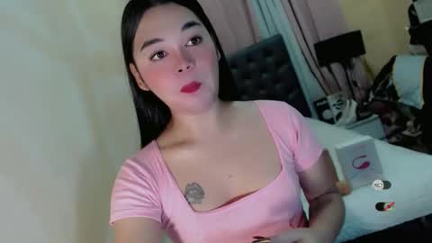 Snapshot of heatmusex_ chatting on May 17, 2026, 7:43 pm Kylene3 online show from May 17, 2026, 7:43 pm