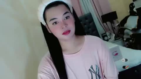 Snapshot of heatmusex_ chatting on May 27, 2026, 6:32 am Kylene3 online show from May 27, 2026, 6:32 am