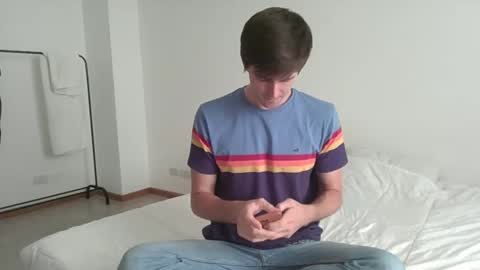 Snapshot of heatsignal chatting on December 2, 2025, 4:46 pm HeatSignal online show from December 2, 2025, 4:46 pm