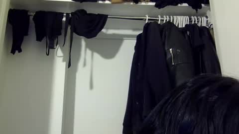 heatwavee online show from December 1, 2024, 9:37 pm