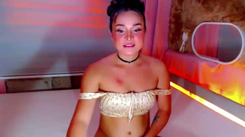 HEAVEN online show from November 8, 2025, 12:00 am