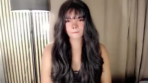 Snapshot of heavenlysexkendal chatting on December 18, 2025, 1:11 am KENDAL online show from December 18, 2025, 1:11 am