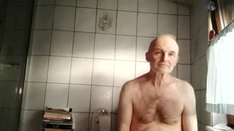 Snapshot of heavenport007 chatting on July 7, 2026, 7:18 pm Ralf online show from July 7, 2026, 7:18 pm