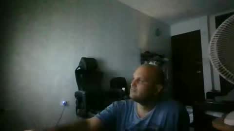 Snapshot of heavy_rebellxc chatting on March 2, 2025, 6:48 am Heavy Rebell online show from March 2, 2025, 6:48 am