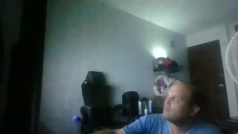 Heavy Rebell online show from May 18, 2026, 3:35 am