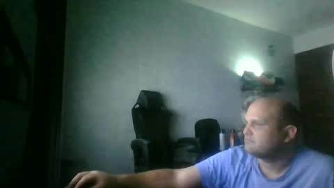Heavy Rebell online show from June 18, 2026, 4:57 am