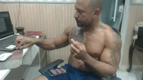 hebertgomes online show from June 19, 2026, 2:05 am