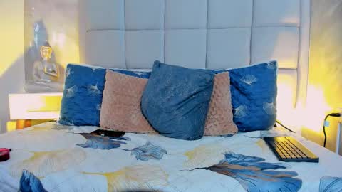 Keira Hecate online show from October 6, 2025, 8:06 pm