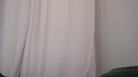 Snapshot of hecate333 chatting on January 18, 2025, 11:00 am hecate333 online show from January 18, 2025, 11:00 am